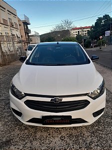 ONIX 1.4 AUT LT 2019, COM AR CONDICIONADO, VIDROS ELÉTRICOS E DIREÇÃO HIDRÁULICA