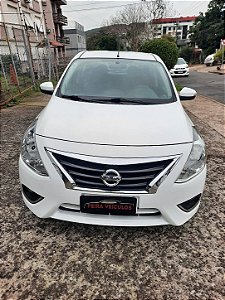 VERSA 1.6 UNIQUE CVT AUT 2017, COM AR CONDICIONADO, VIDROS ELÉTRICOS E DIREÇÃO HIDRÁULICA /// VALOR DO VEÍCULO COM TROCA R$ 60.900,00 ///