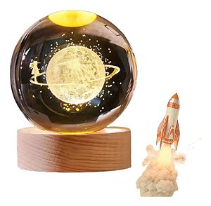 Luminária Decorativa Menina Na Lua em Esfera de Cristal com Base de Madeira USB e LED