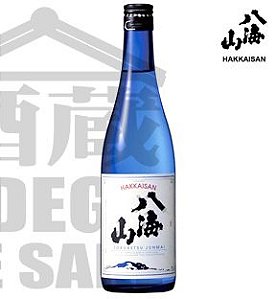 Sake HAKKAISAN Tokubetsu Junmai 720ml