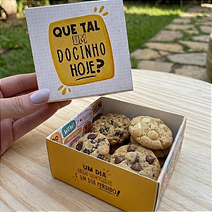 Caixa 4 doces c/10 unidades - QUE TAL UM DOCINHO?