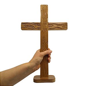 Cruz de Madeira em MDF 40cm com Base – Decoração Cristã para Altares e Ambientes