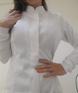 Jaleco com aplicação de anti-viral (covid-19) feminino