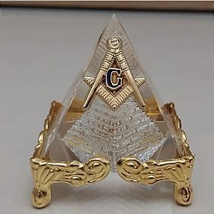 Pirâmide de Vidro Maçonaria