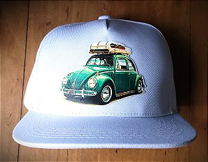 Boné Fusca Emborrachado Branco Aba Reta