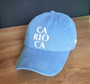Boné Dad Hat "Carioca" – Estampa em Relevo | 100% Algodão | Tecido Perfumado