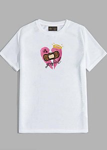 Camiseta feminina estilosa streetwaer coração