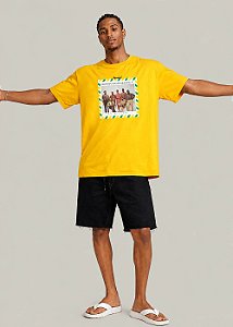Camiseta Fundo de Quintal Amarela
