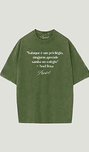 Camiseta Com Frase Noel Rosa