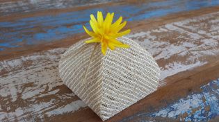 Mini Flores para Bem Casados / Tecido - Mimosa - Pct com 50 Unidades