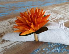 Porta Guardanapos / Flores de Tecido - Bromélia - Pct com 24 Unidades