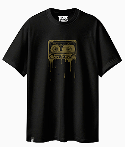 Camiseta Básica fita K7 Escorrendo