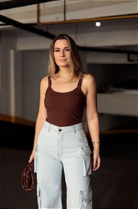 Regata alça canelada marrom