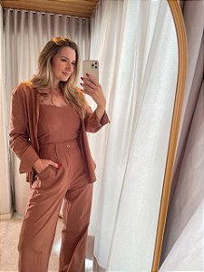 Conjunto Julia Marrom