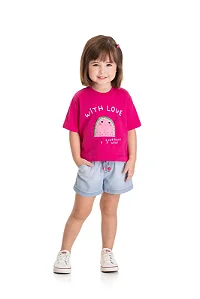 Conjunto Infantil Feminino com Camiseta Pink Oversized e Short Jeans TMX