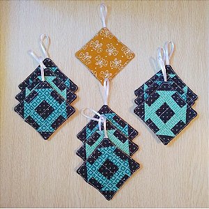 Enfeites para árvore de natal em tecido