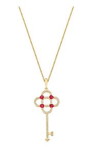 COLAR COM PINGENTE CHAVE COM PEDRAS RUBIS BANHADO A OURO