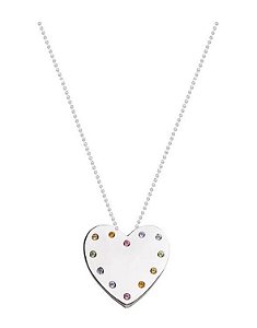 COLAR COM PINGENTE CORAÇÃO COM CRAVAÇÃO LATERAL COLORIDA BANHADO A RÓDIO