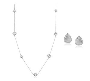 CONJUNTO COM PINGENTES ESCOVADOS E CRAVAÇÃO LATERAL BANHADO A RÓDIO BRANCO