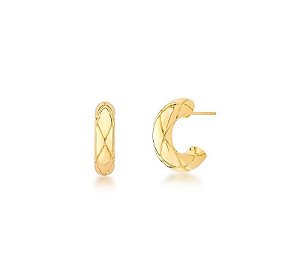 MEIA ARGOLA TRABALHADA LISA BANHADA A OURO