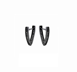 ARGOLA TRIANGULAR COM CRAVAÇÃO CRISTAL BANHADO A RÓDIO NEGRO
