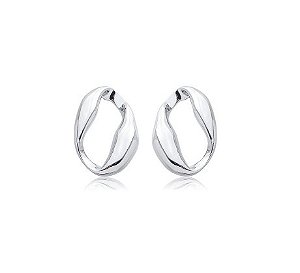 BRINCO OVAL VAZADO ORGÂNICO BANHADO A RÓDIO BRANCO