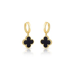 ARGOLA COM PINGENTE TREVO NEGRO BANHADA A OURO