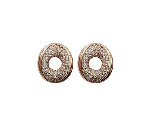 Brinco Oval com Cravação interna Banhadoa Ouro