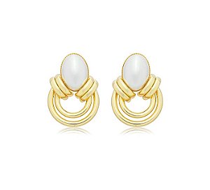 Brinco Liso com Base Oval em Pérola Banhado a Ouro