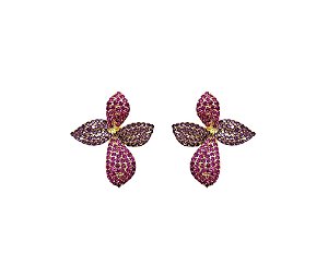 Brinco Flor com Cravação em Tons de Rosa Banhado a Ouro 18k