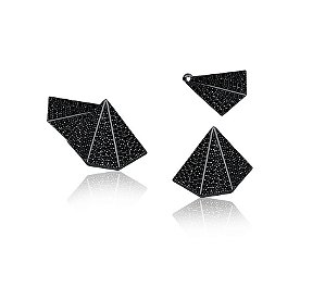 BRINCO EAR JACKET TRIANGULAR CRAVEJADO BANHADO A RÓDIO NEGRO