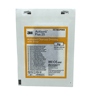 Actisorb Plus 25 Cobertura de Carvão Ativado Com Prata 6,5 cm x 9,5cm - 3M