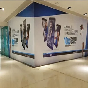 Adesivagem tapume shopping