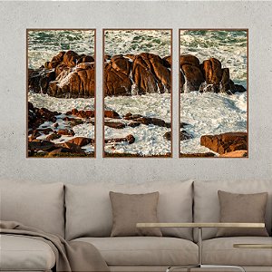 Conjunto com 3 quadros decorativos Ondas sobre pedra. Artista: Andrea Arend