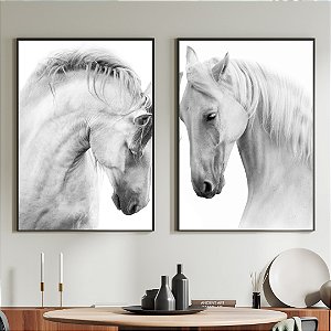 Conjunto de 2 Quadros Decorativos Cavalos brancos.