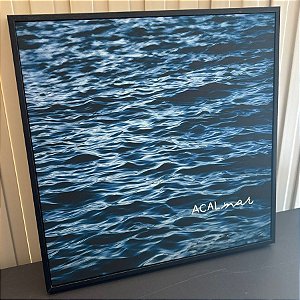 Quadro decorativo Mar com bordado ACALmar 0,35x0,35. Tela em Canvas Fineart e moldura filete preta preta.
