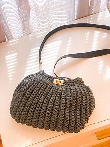 crochet bolsa with round handles