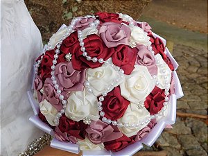 Buquê Rosinhas Cetim