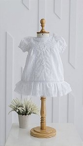 Vestido branco Poá bordado com pérolas - batizado