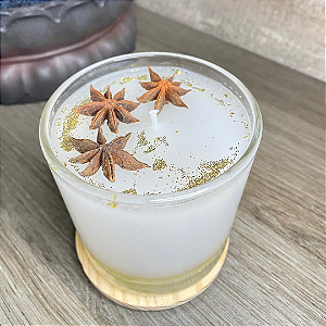 Vela com Anis Estrelado e Tampa Pinus