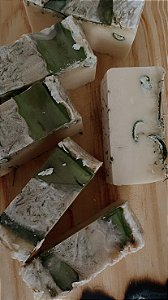 Shampoo vegano em Barra - Alecrim com Babosa - 120gr