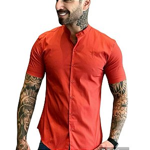 Camisa Slim Fit Curta Acetinada Gola Padre Tijolo
