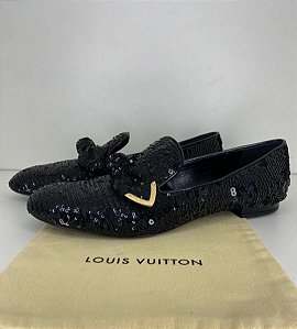 Brechó Camarim: Bota Louis Vuitton por menos da metade do preço