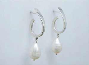 ARGOLA JOY PÉROLA BIWA GOTA