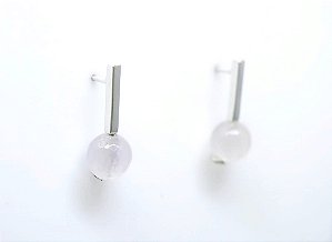 BRINCO SLIM QUARTZO ROSA FACETADO