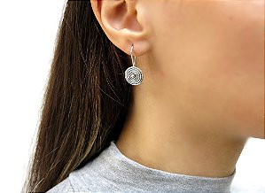 BRINCO GANCHO ESPIRAL MEDIO SO PRATA PRATA