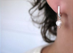 BRINCO MINI GÔNDOLA PÉROLA BIWA