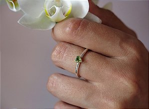 ANEL UNI PERIDOTO CORAÇÃO PERIDOTO