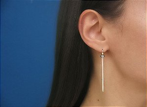 BRINCO RAYO LONGO HEMATITA E VERMEIL