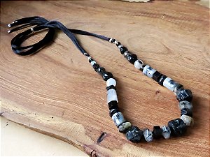 COLAR SEDA COM TURMALINA NEGRA E QUARTZO RUTILADO II